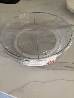 Clear Plastic 4-Section Rotating Tray - Clear